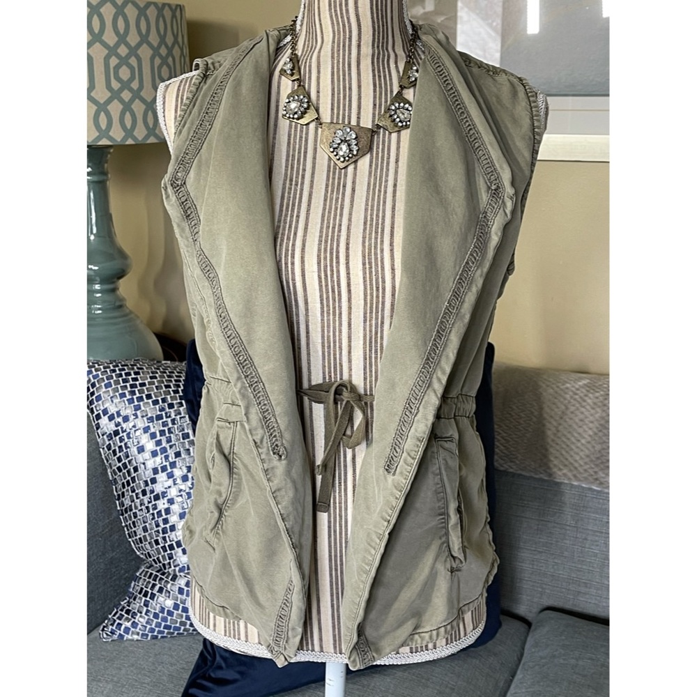 Women’s Olive Green Vest Max Jeans Soft